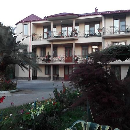 Guest House Vitali Gonio Esterno foto