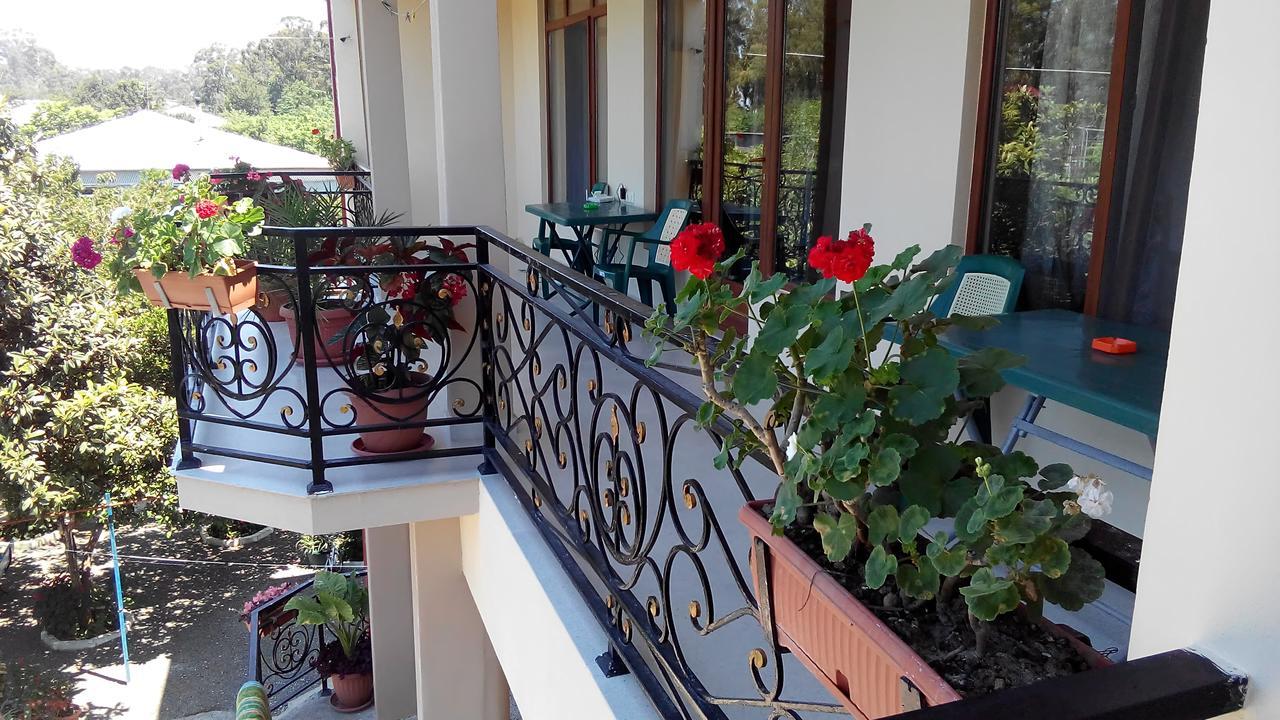 Guest House Vitali Gonio Esterno foto