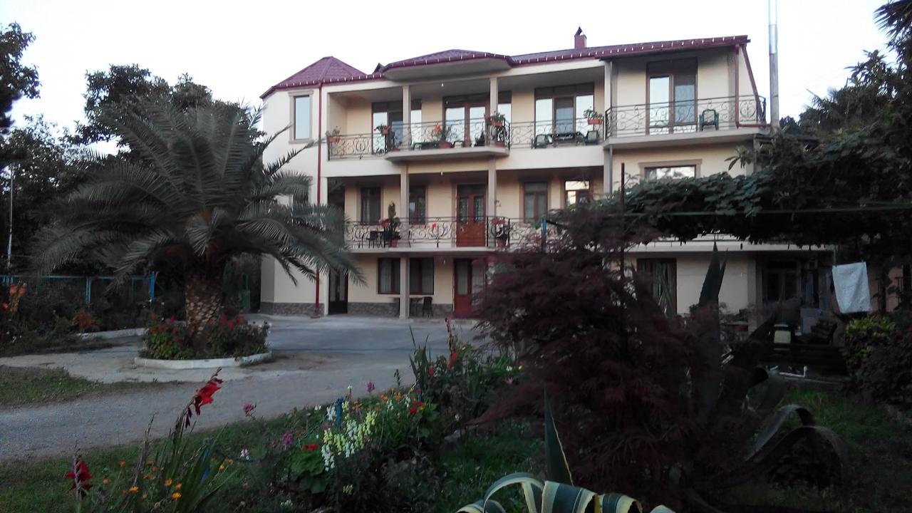 Guest House Vitali Gonio Esterno foto