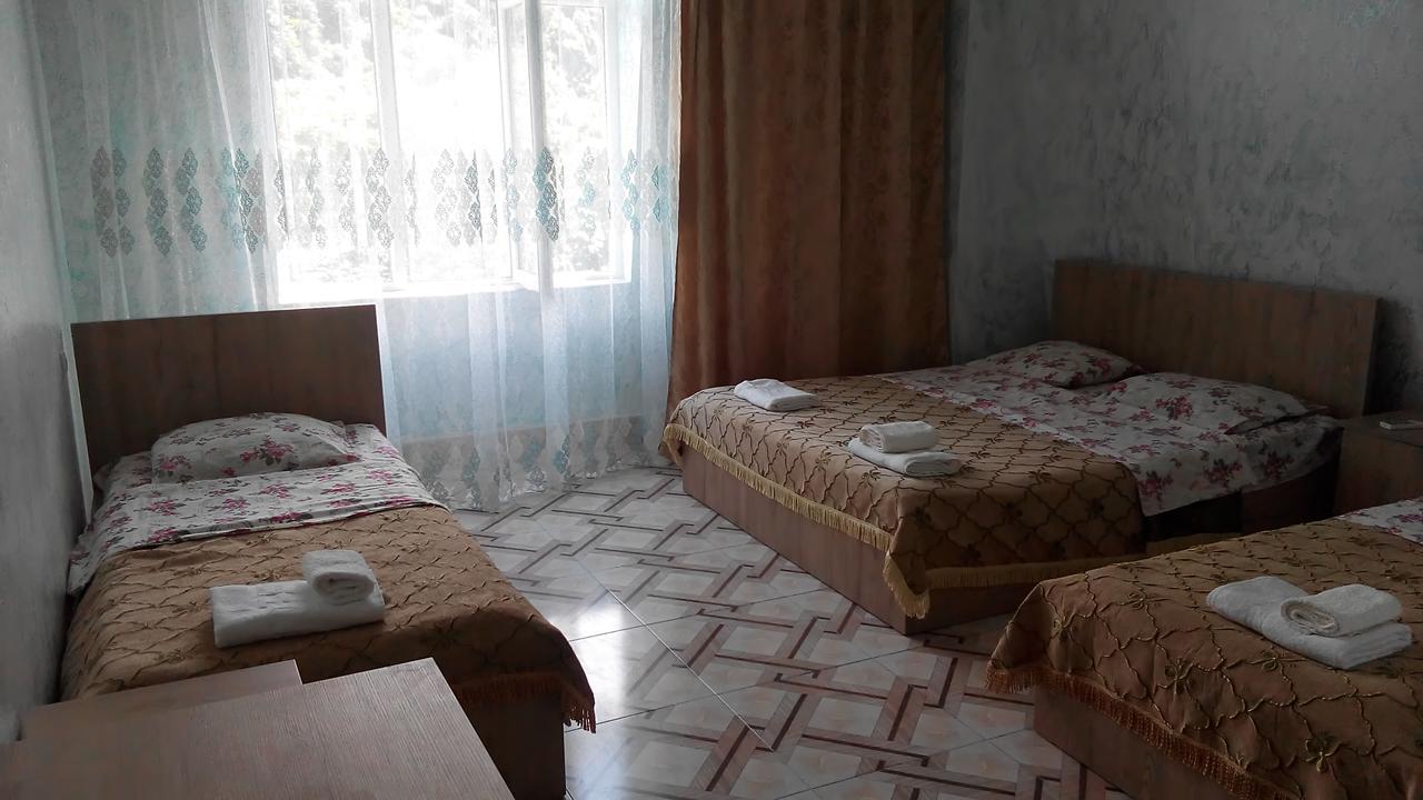 Guest House Vitali Gonio Esterno foto